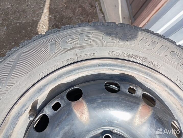 Bridgestone Ice Cruiser 7000 195/60 R15 88T