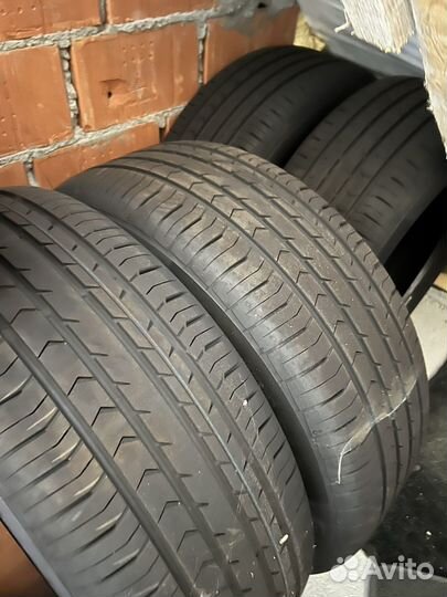 Continental ContiPremiumContact 215/55 R17