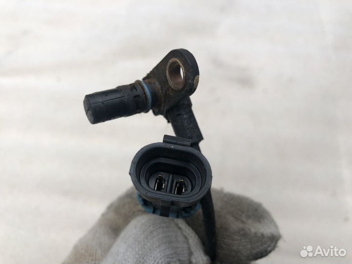 Датчик ABS задний Tahoe, Escalade 06-14