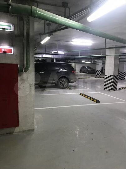 Машиноместо, 20 м²