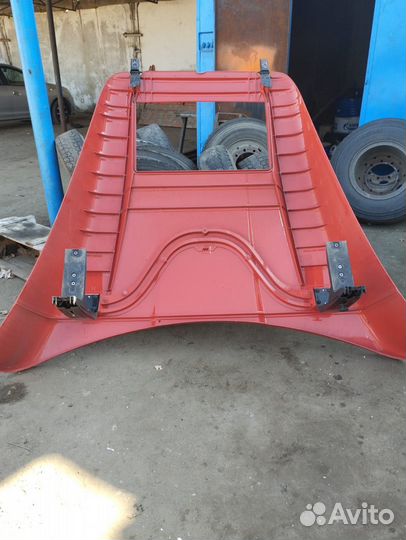 Спойлер кабины верхний ман тгх