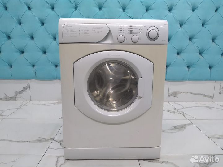 Стиральная машина Ariston AVL 100P