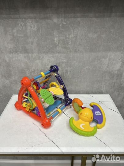 Развивающая игрушка бизиборд