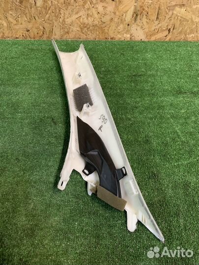 Обшивка стойки лобового стекла Volvo S90 II