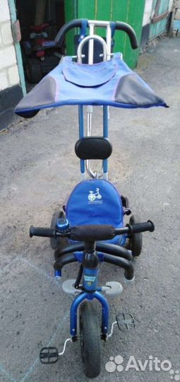 Детский велосипед с ручкой