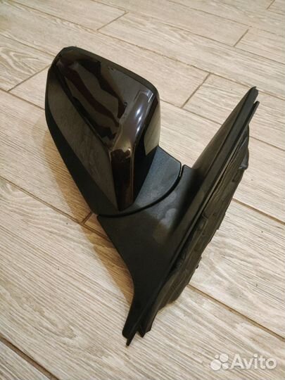 Chevrolet malibu 9,боковое зеркало правоее