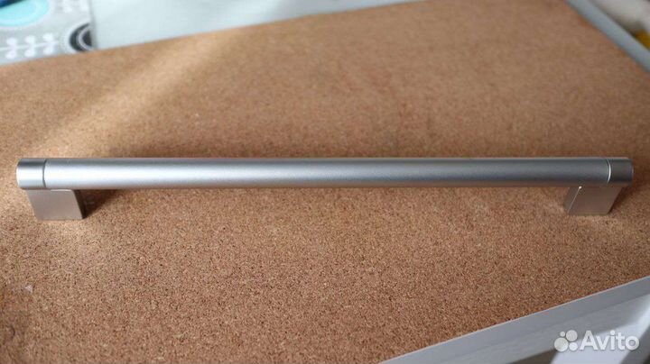 Мебельные ручки рейлинг 288мм