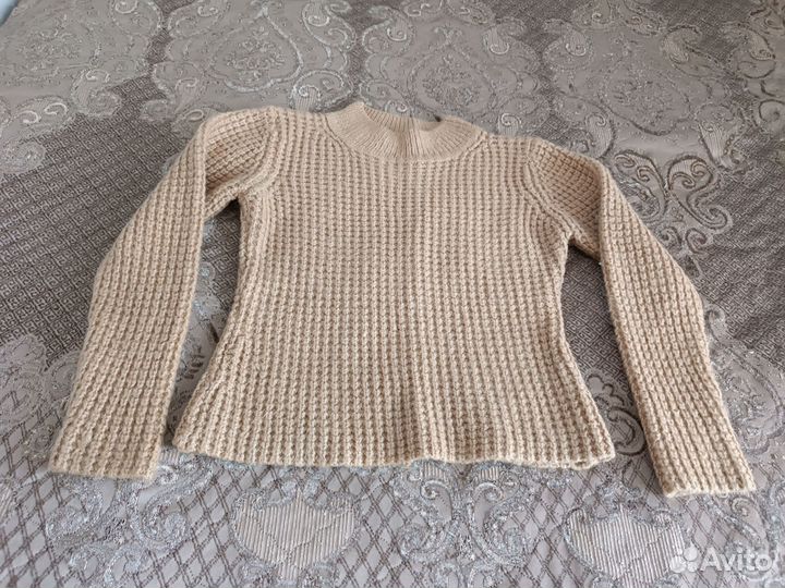 Свитер