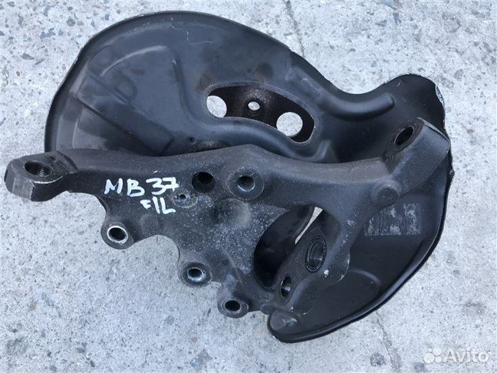 Ступица передняя левая Mercedes-Benz C-Class W203