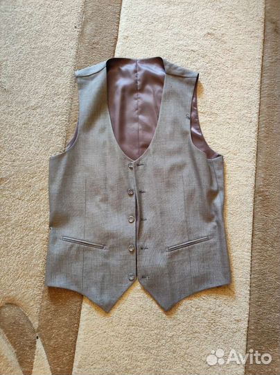 Мужской костюм тройка 48