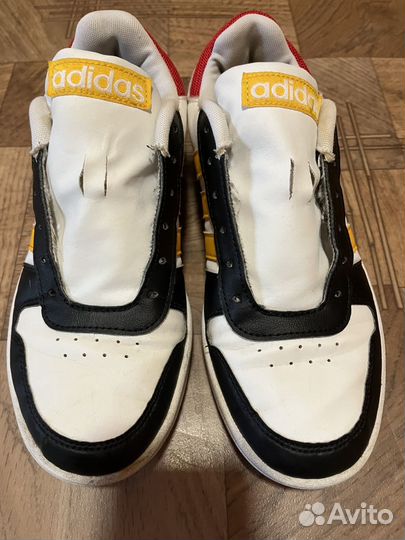 Кроссовки adidas