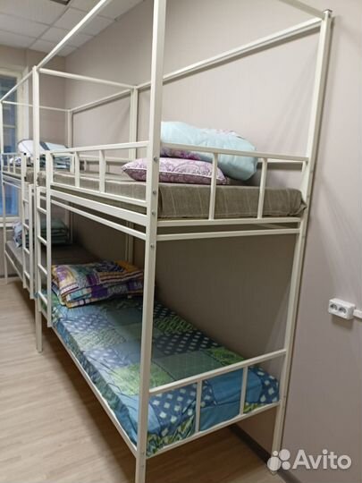 Прочная стальная кровать