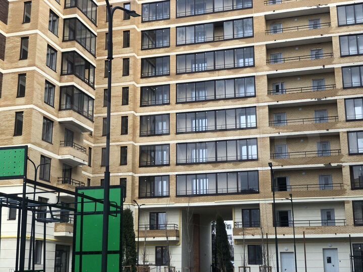 2-к. квартира, 80,1 м², 4/10 эт.