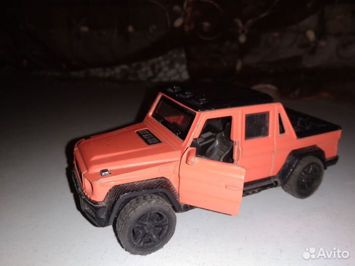 Модельки машин, металлические