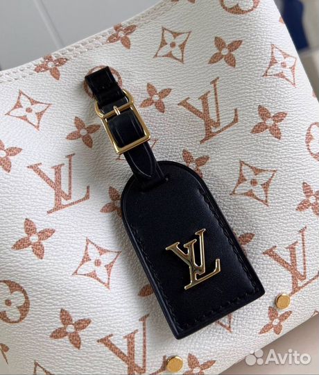 Сумка Louis Vuitton Atlantis