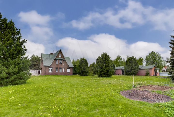 Дом 181 м² на участке 35 сот.