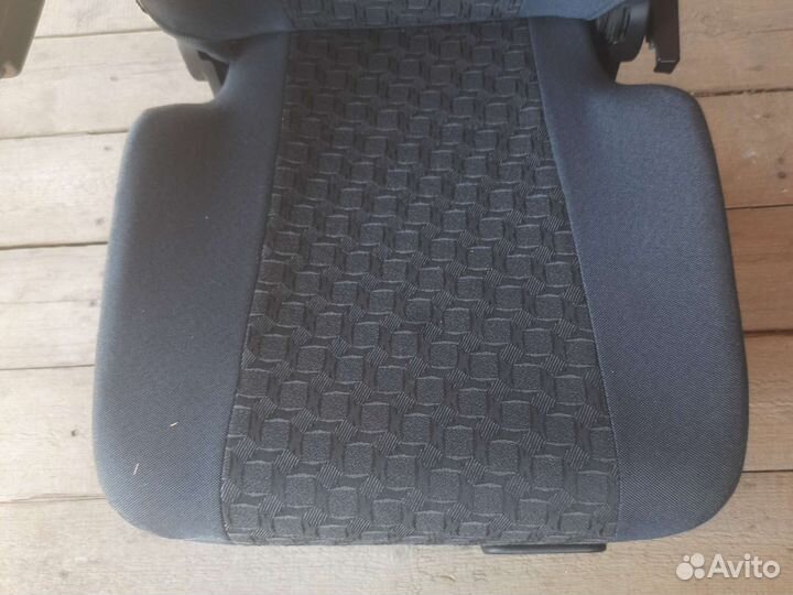 Передние сиденья на газель