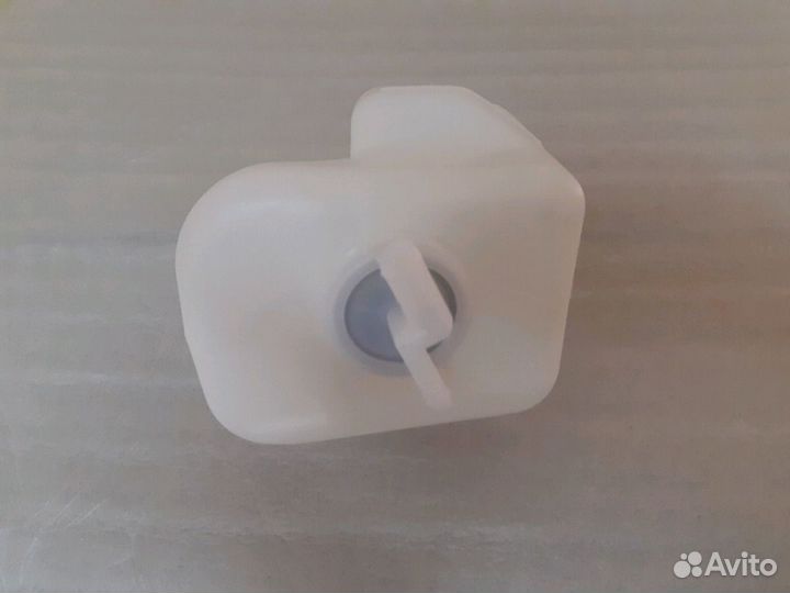 Бачок расширительный Lancer X