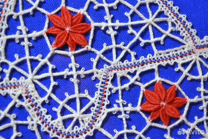 Панно из кружева 