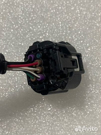 Штекер дистроника передний Toyota Camry V70/V75