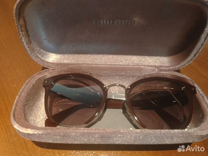 Розовые очки Miu Miu MU53TS новые