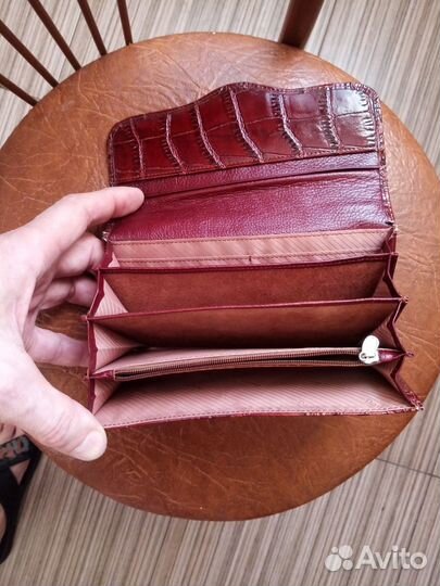 Женские кошельки из кожи