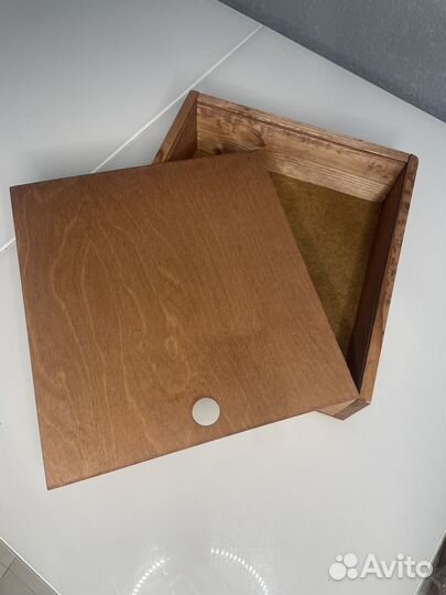 Деревянный ящик