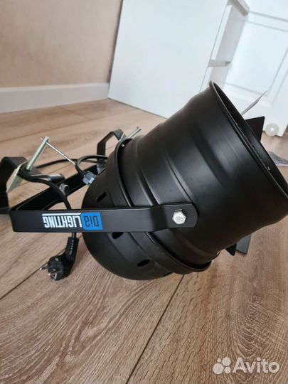 Светодиодный прожектор dialighting LED Par 24-10