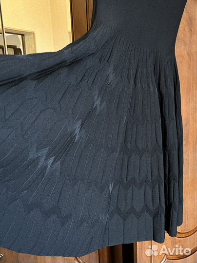 Черное платье