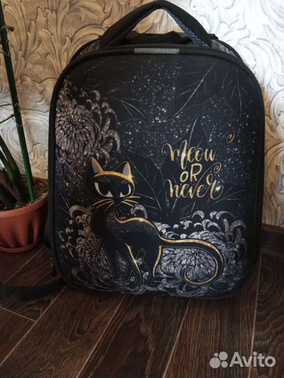 Школьный рюкзак