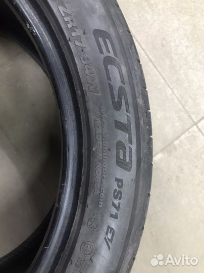 Kumho Ecsta PS71 225/45 R17 и 245/40 R17 94W