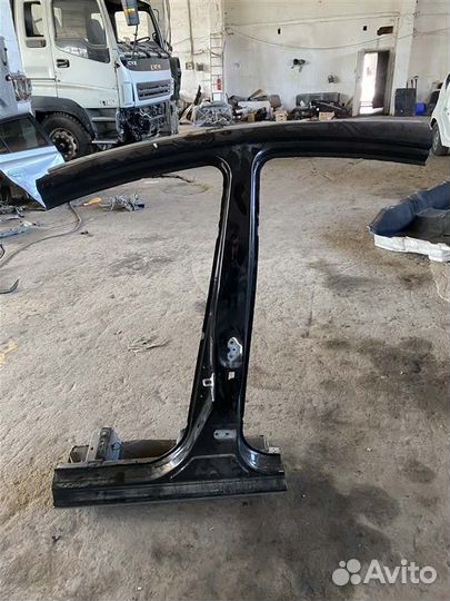 Стойка кузова (13) левая Toyota Aqua NHP10 1NZ-FXE