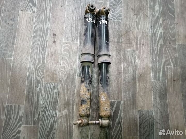 Амортизатор задний Рено Меган 2