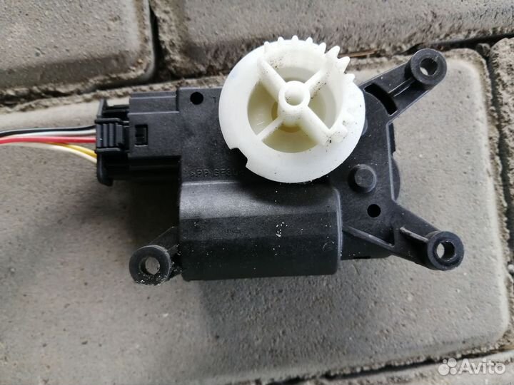 Моторчик Заслонки Печки Мерседес Спринтер 906