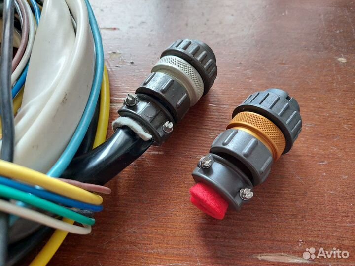 Разъем жгута проводки СГУ Tesla AZD500A и AZD501