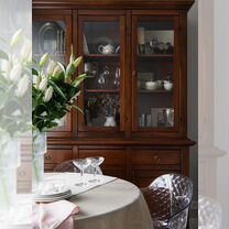 3-к. квартира, 93,3 м², 8/10 эт.