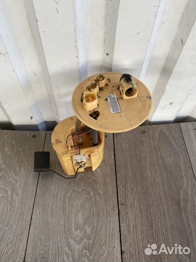 Топливный насос 77010-02020 Toyota