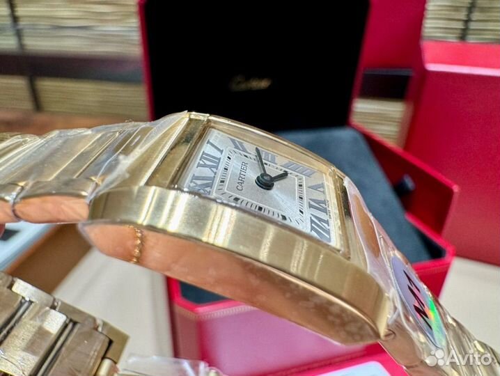 Часы Cartier Tank