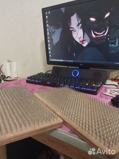 Доска с гвоздями садху