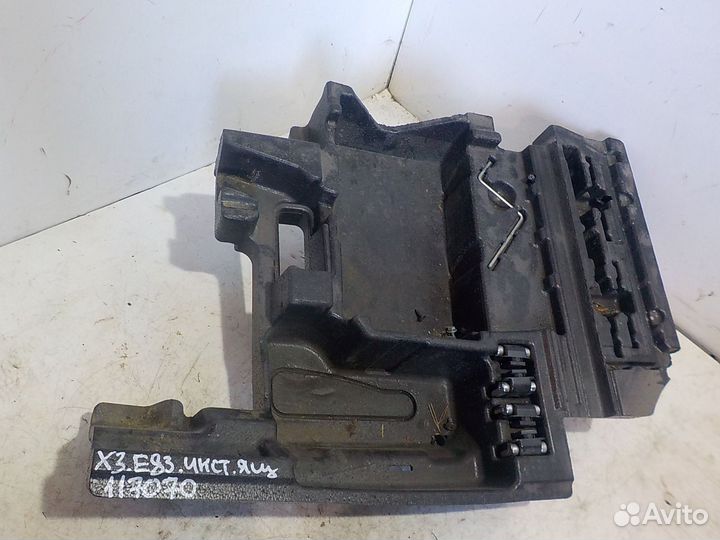 Ящик для инструмента Bmw X3 E83