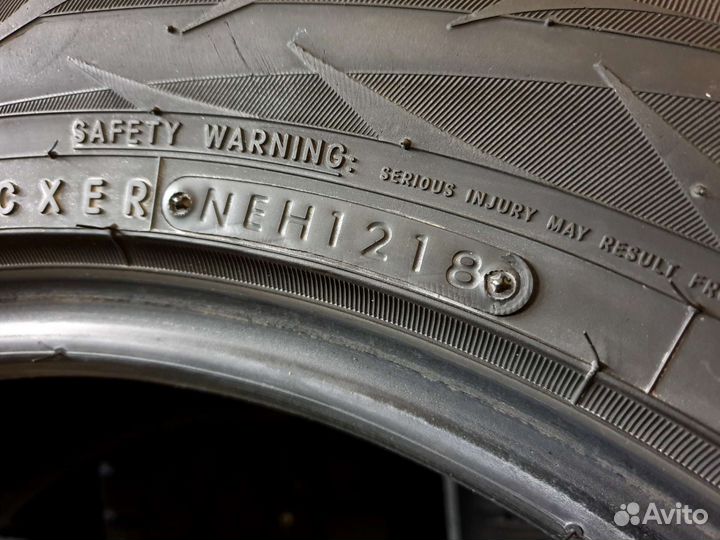 Toyo Observe G3-Ice 215/60 R17
