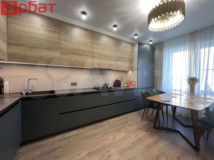 3-к. квартира, 107 м², 1/3 эт.