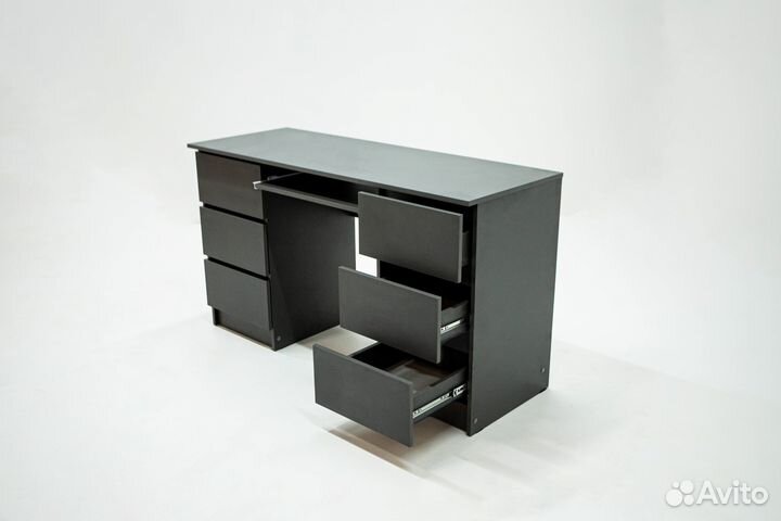 Компьютерный стол 135 см