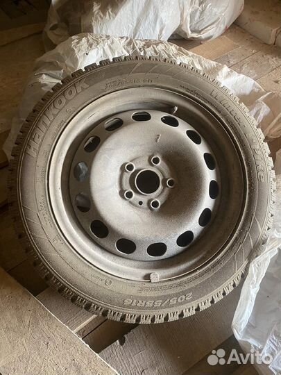 Hankook Winter I'Pike 205/55 R16
