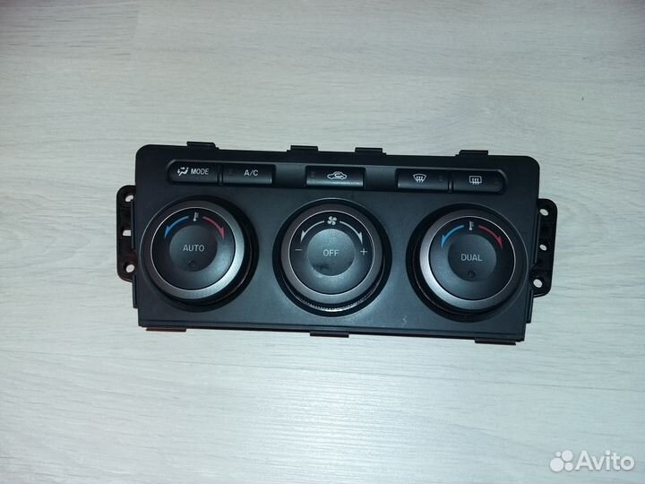Продам блок управления климат-контролем