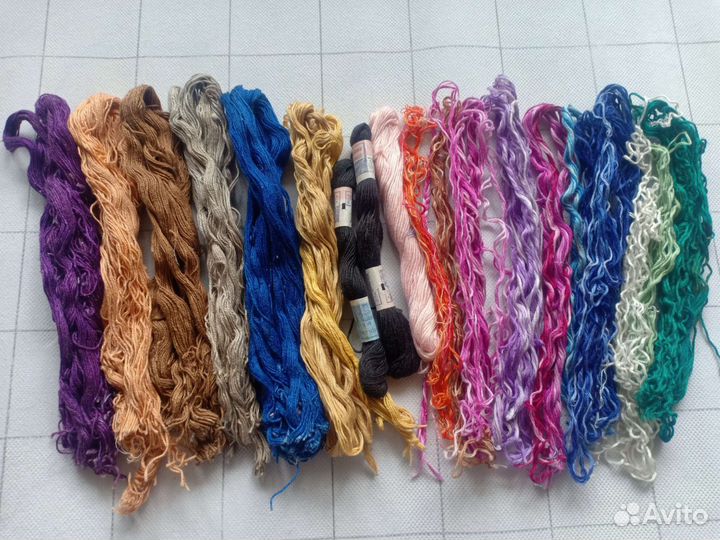 Нитки мулине пакетом + канва в подарок