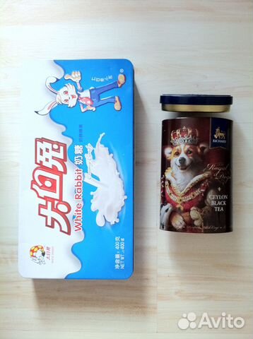 Коробки жестяные и деревянная из-под чая