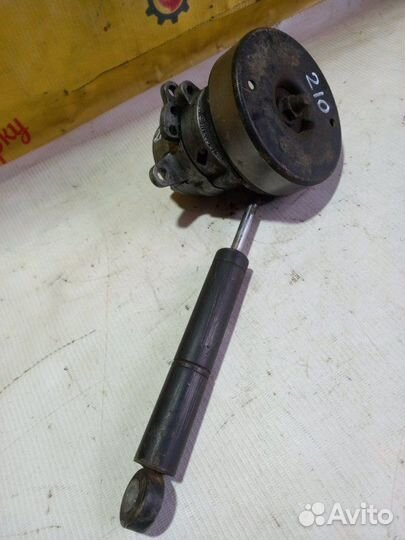 Натяжитель Мерседес-Бенс E-Класс W 210 2.0 бензин