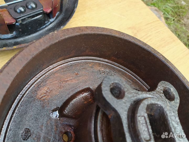 Nissan Almera G15 тормозные барабаны