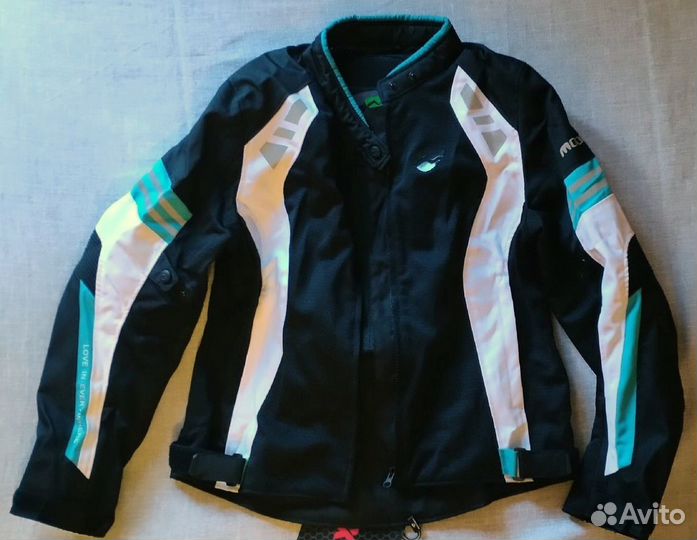 Мотокуртка женская размер 44-46 (новая)